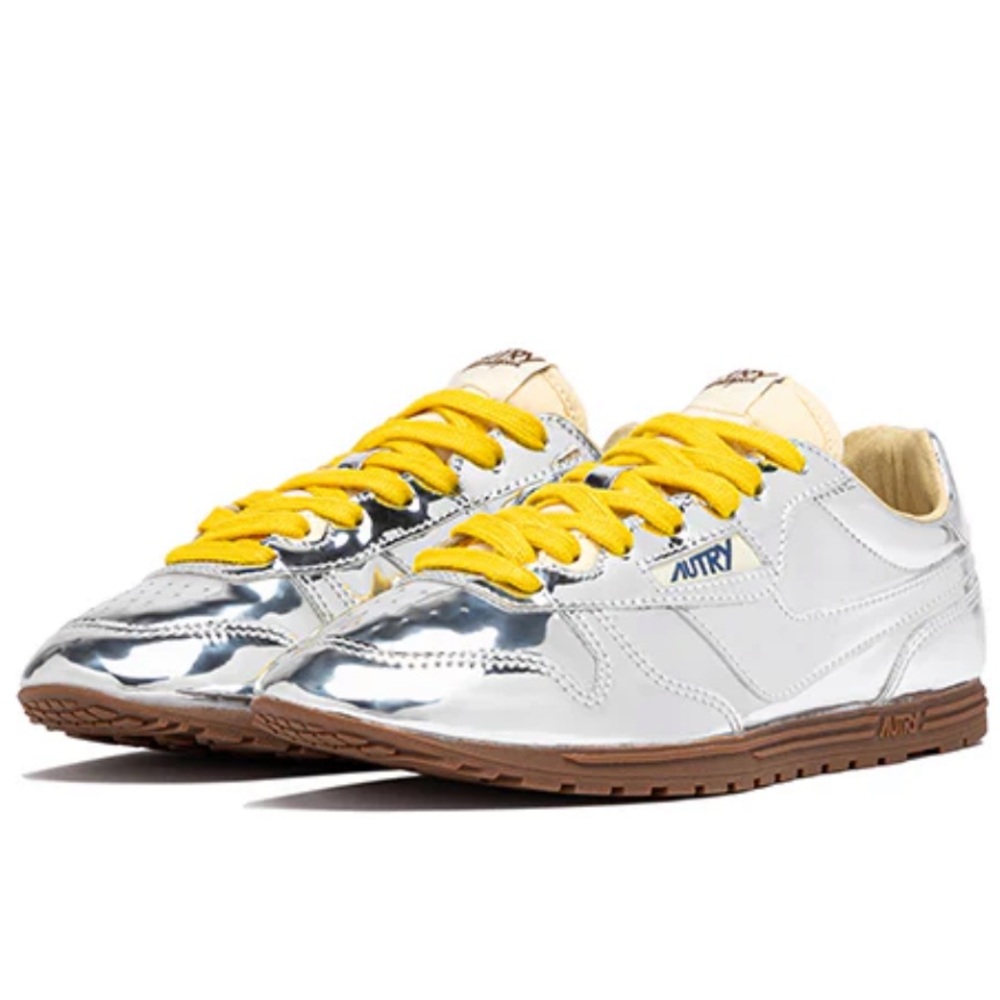 Autry silver metallic low mirror windspun sneakers. NEW
